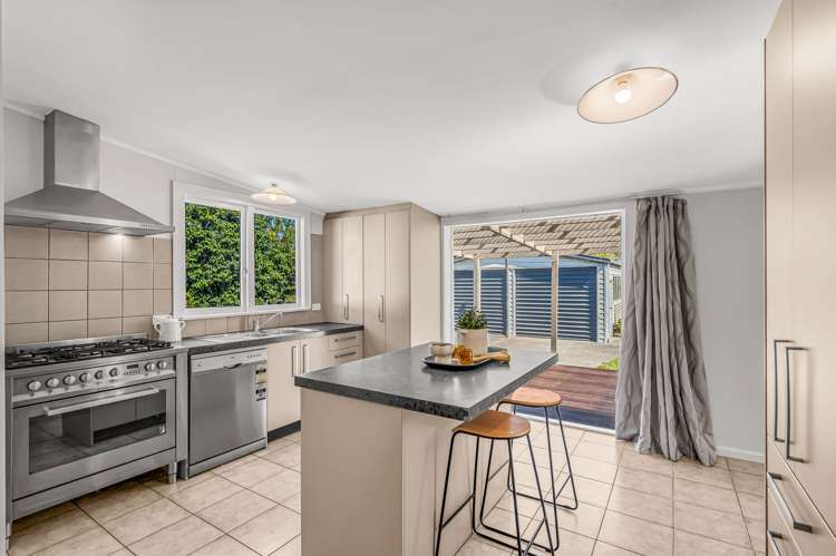 702 Avenue Road West Saint Leonards_15