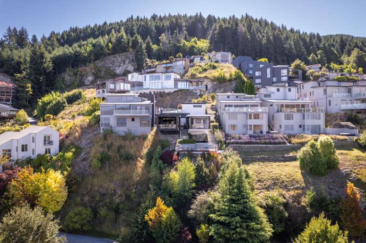 8A Olivers Place Queenstown_31