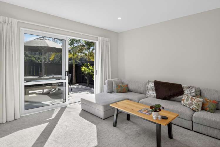 8C Jern Place Eastern Beach_19