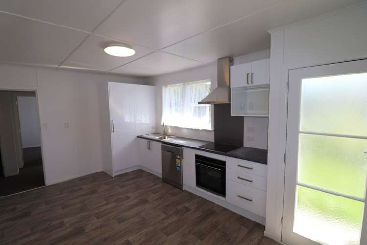 32 Montreal Grove Kingston_7