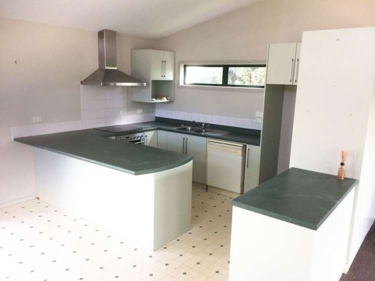 22 Binsted Road New Lynn_1