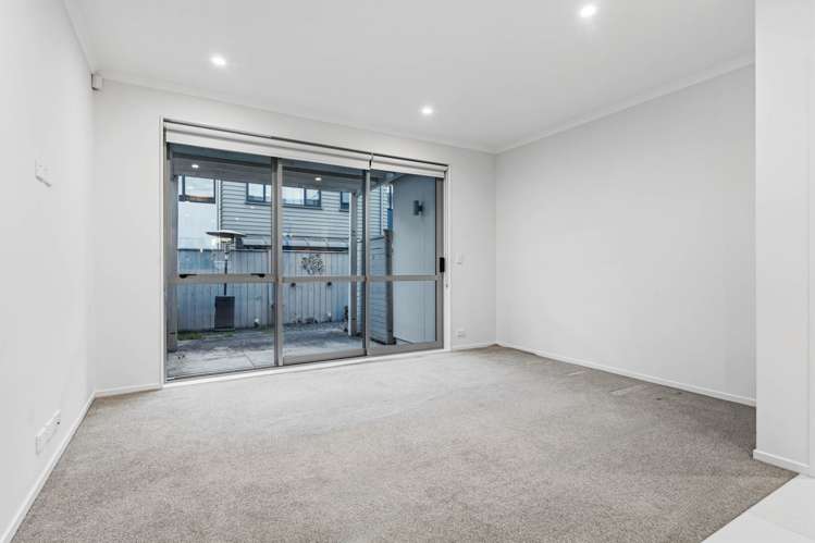 35 Pencaitland Drive Flat Bush_2