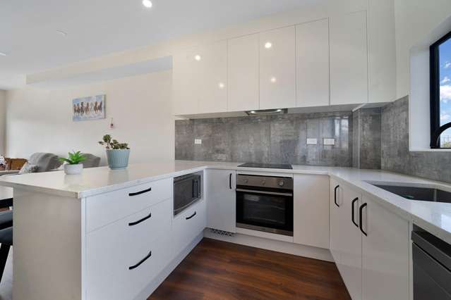 4/68 Smythe Road Henderson_3