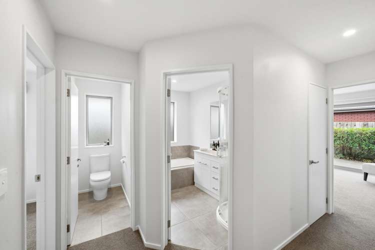 2B Gilbert Place Sydenham_9