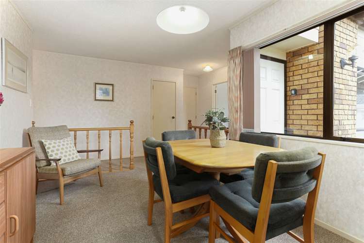 11 Bosnyak Drive Te Atatu South_5