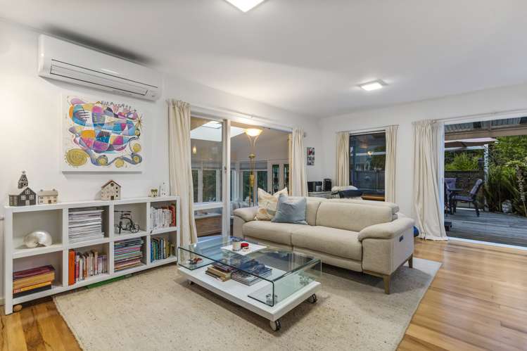 16 Coroglen Avenue Birkenhead_5