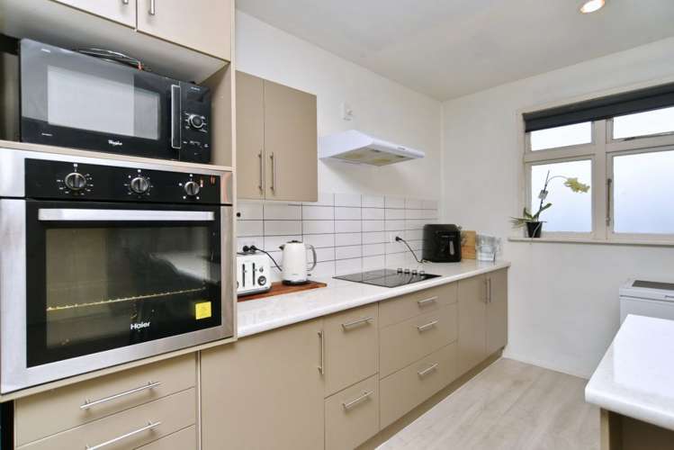 93 Bassett Street Burwood_11