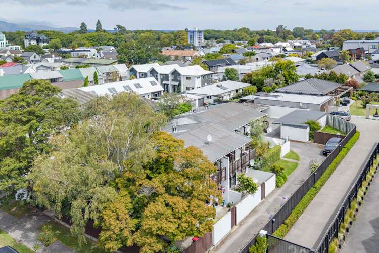 7 /25 Winchester Street Merivale_16