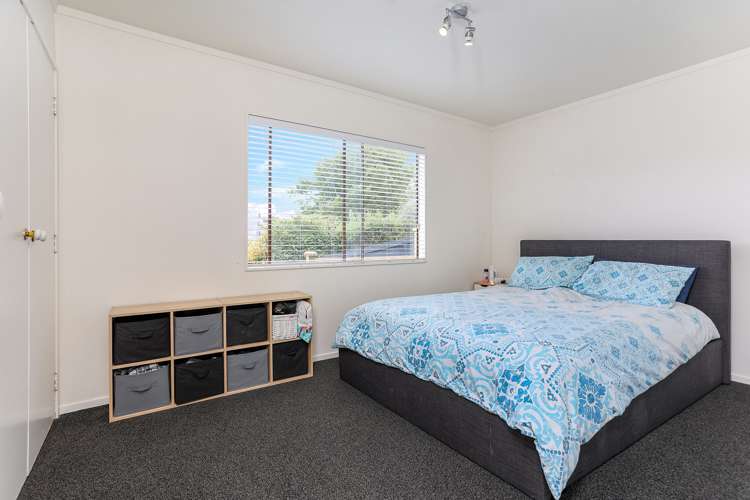 9 Sispara Place Beach Haven_11