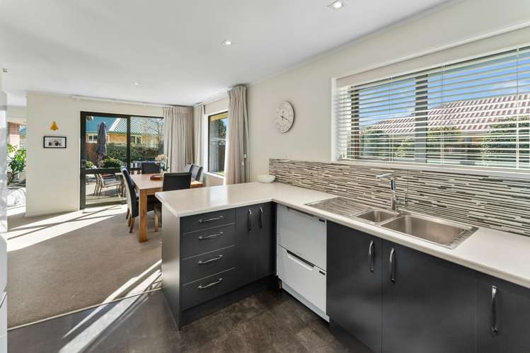 53 Starveall Street Brightwater_11