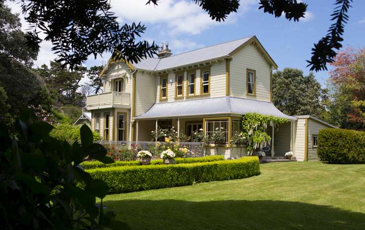 New Plymouth houses