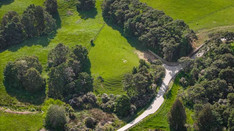 153 Waikoukou Valley Road Waimauku_21