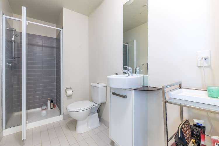 402/7 Eden Crescent Auckland Central_7