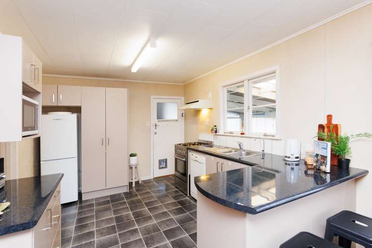 30 Churchill Avenue Feilding_9