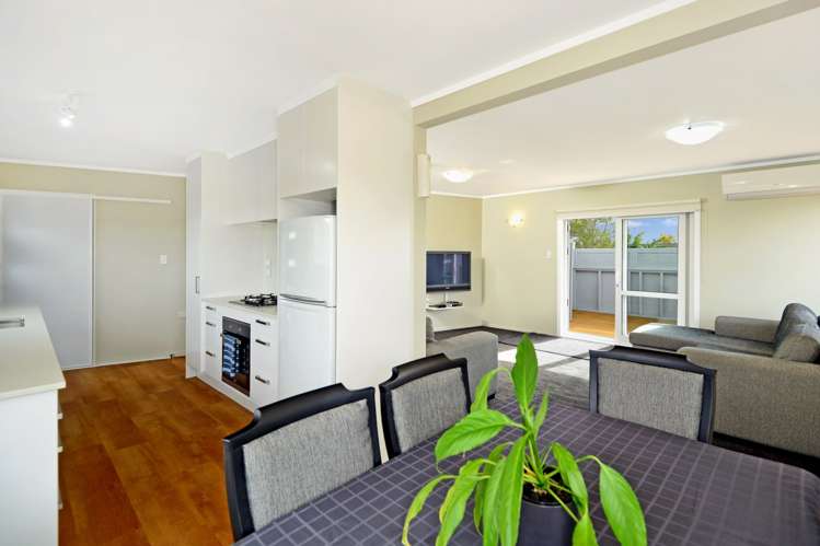 1/135 Verbena Road Birkdale_6