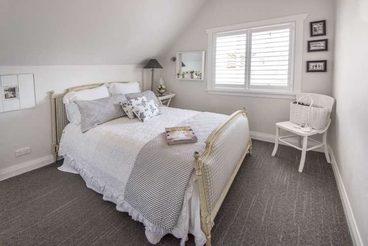 10 Queens Parade Devonport_24