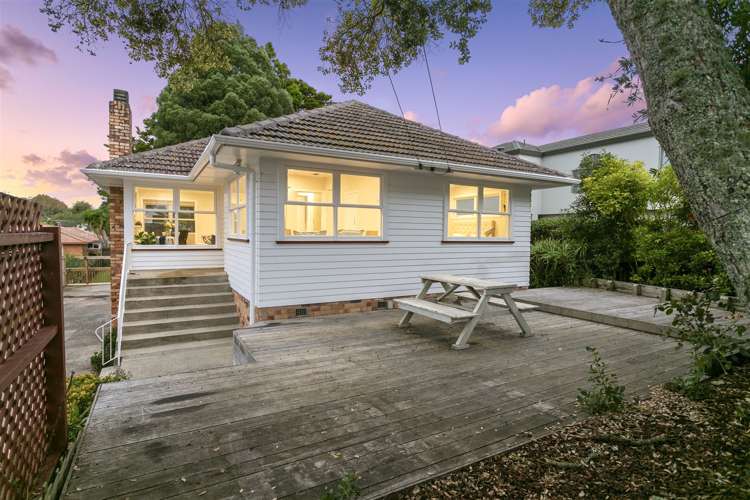 32 Windermere Crescent Blockhouse Bay_21