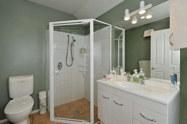 93 Templemore Drive Richmond_11