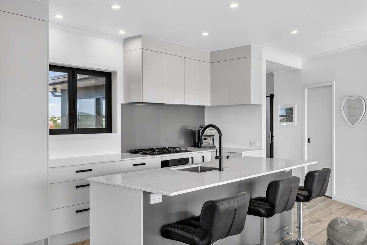 121 Baverstock Road_2