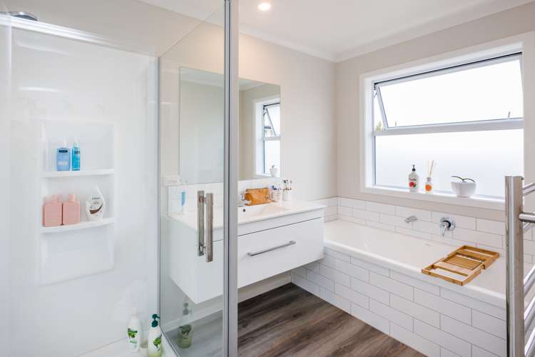 120 Johnstone Drive Fitzherbert_24