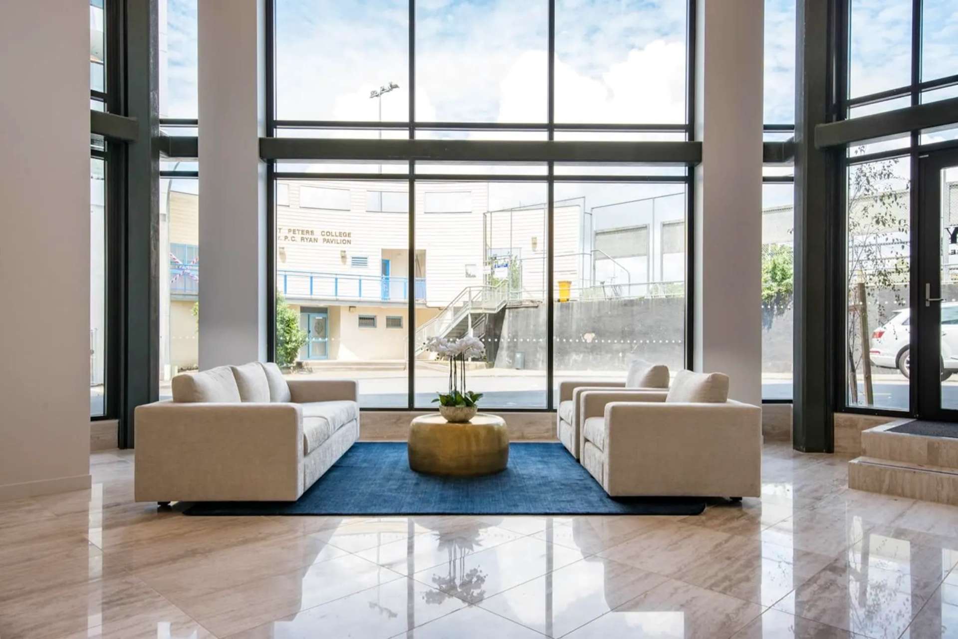 10 Lion Place 1662_0