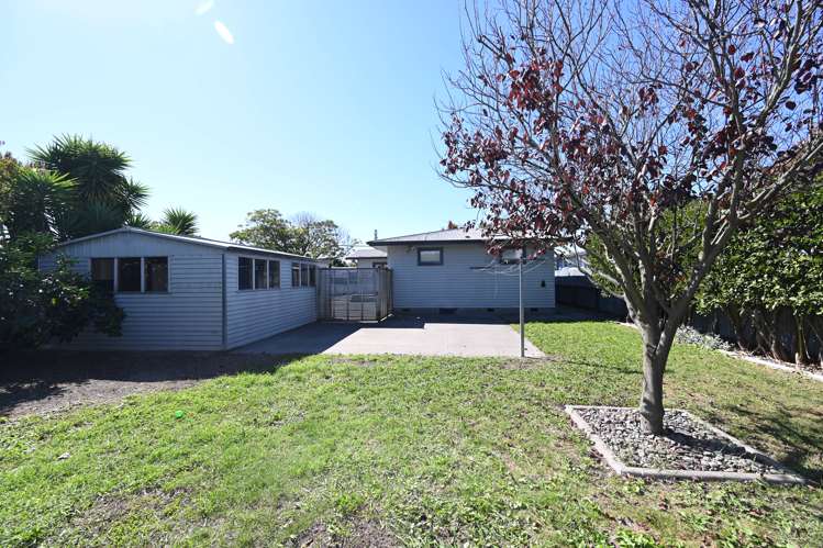 67 Wycliffe Street Onekawa_13