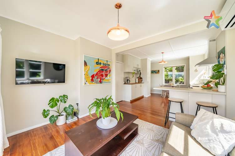 157 Miromiro Road Normandale_5