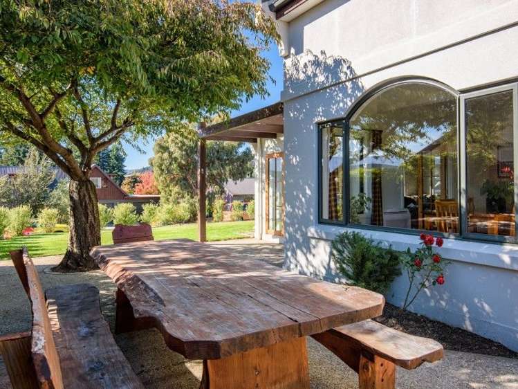 6 Aspinall Street Wanaka_17