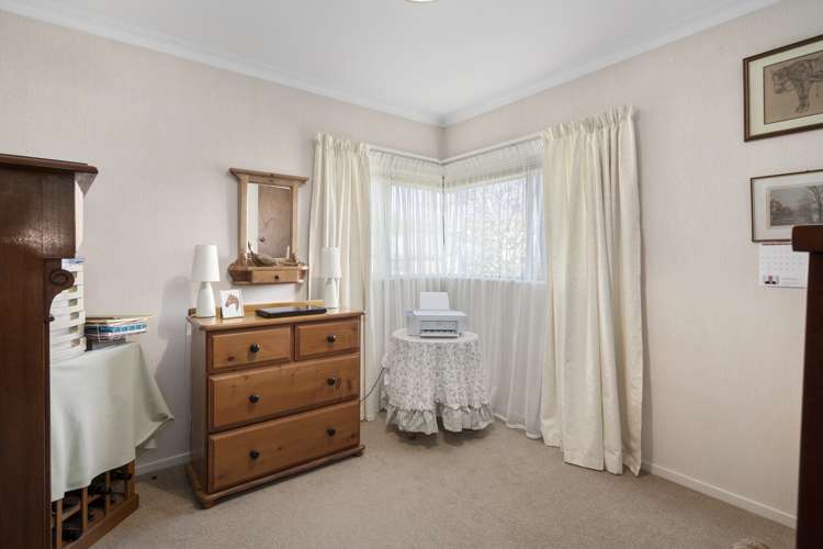 10 Ledger Close Richmond_11