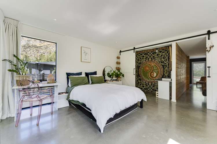 1 Larkins Way Arthurs Point_13