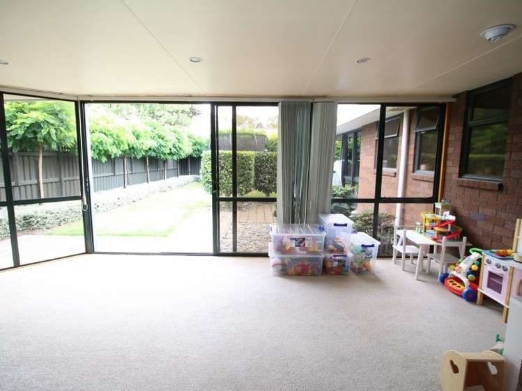 23 Falcon Drive Allenton_5