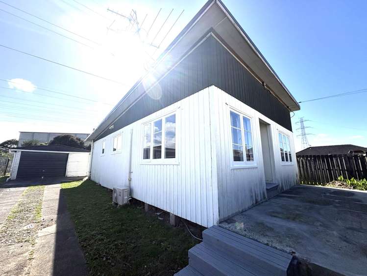 37A Leonard Road Mt Wellington_9