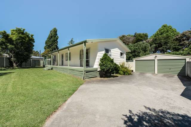 32 Meadowland Street Matua_1