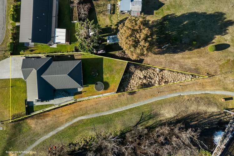 10 Alice Burn Drive Luggate_24