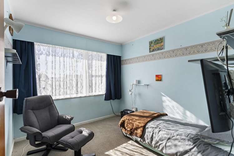 7 Fairclough Road Beach Haven_8