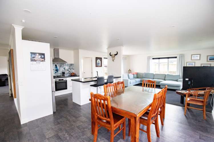 8 Costello Drive Ngatea_9