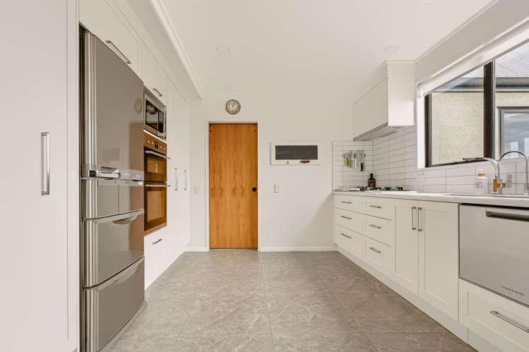 25 Rata Street Kaka Point_2