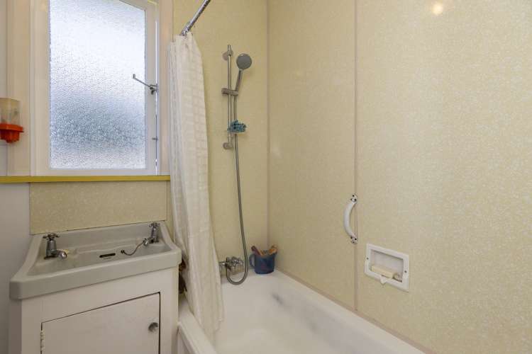 90-92 Kiwi Road Raumati Beach_23