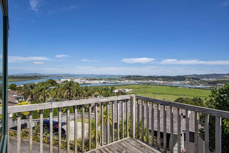 32 Panorama Drive Parahaki_10