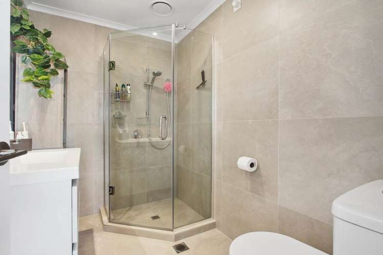 8/1 Coral Tree Avenue Manukau_12