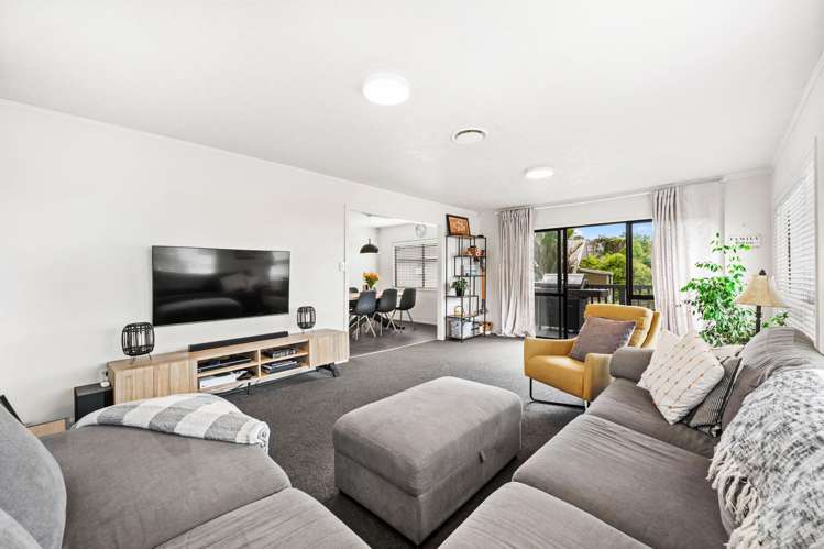 45 John Dee Crescent Red Beach_5