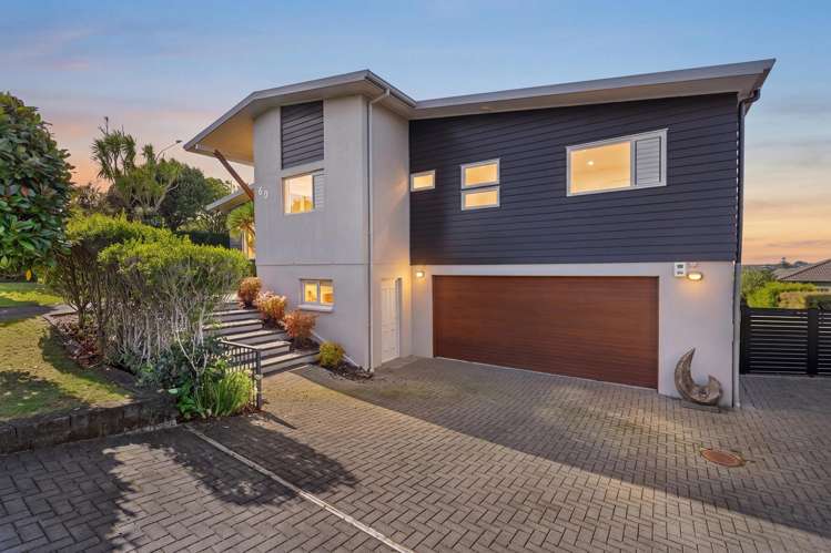 60 Chesterfield Way_1