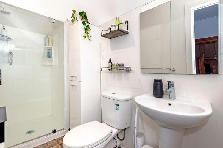 2 Carnarvon Street Gisborne Central_15