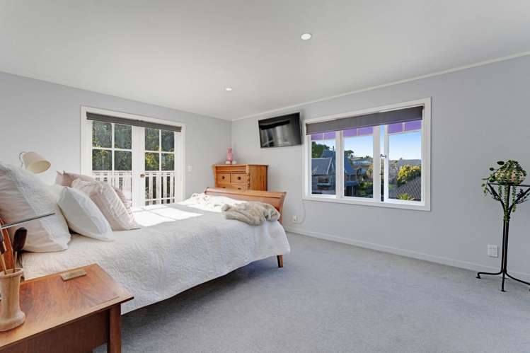 62 Beach Road Mellons Bay_19