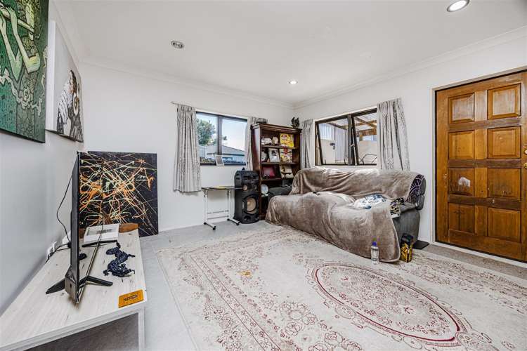 9 Malvina Place Bucklands Beach_19