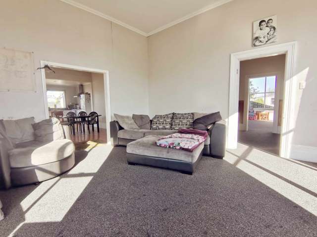 86 Bealey Street Hokitika_4