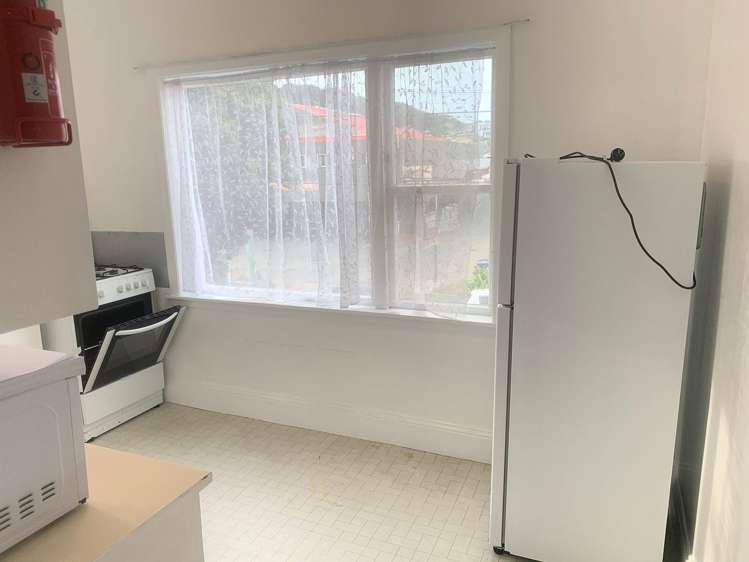 2/33 Constable Street Newtown_4