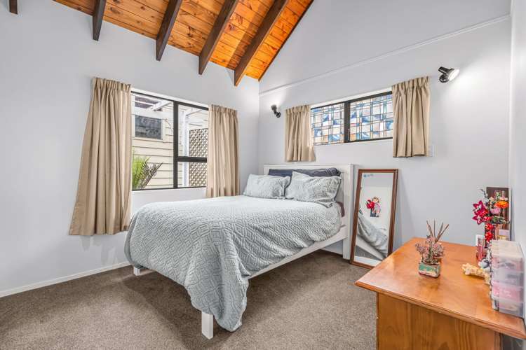 11 Moffat Road Red Beach_15