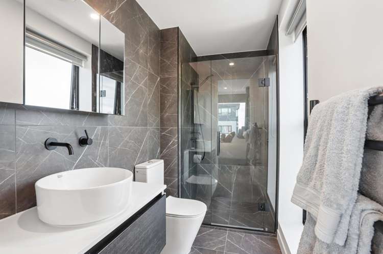 302/2 Miller Street Point Chevalier_10