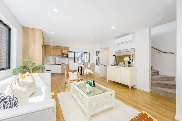 4/6 Woodhouse Place West Harbour_5